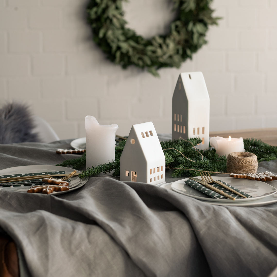 Casinha Grandes Janelas 22cm