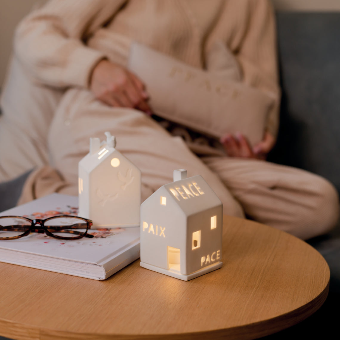 Casinha "Paz" 15cm