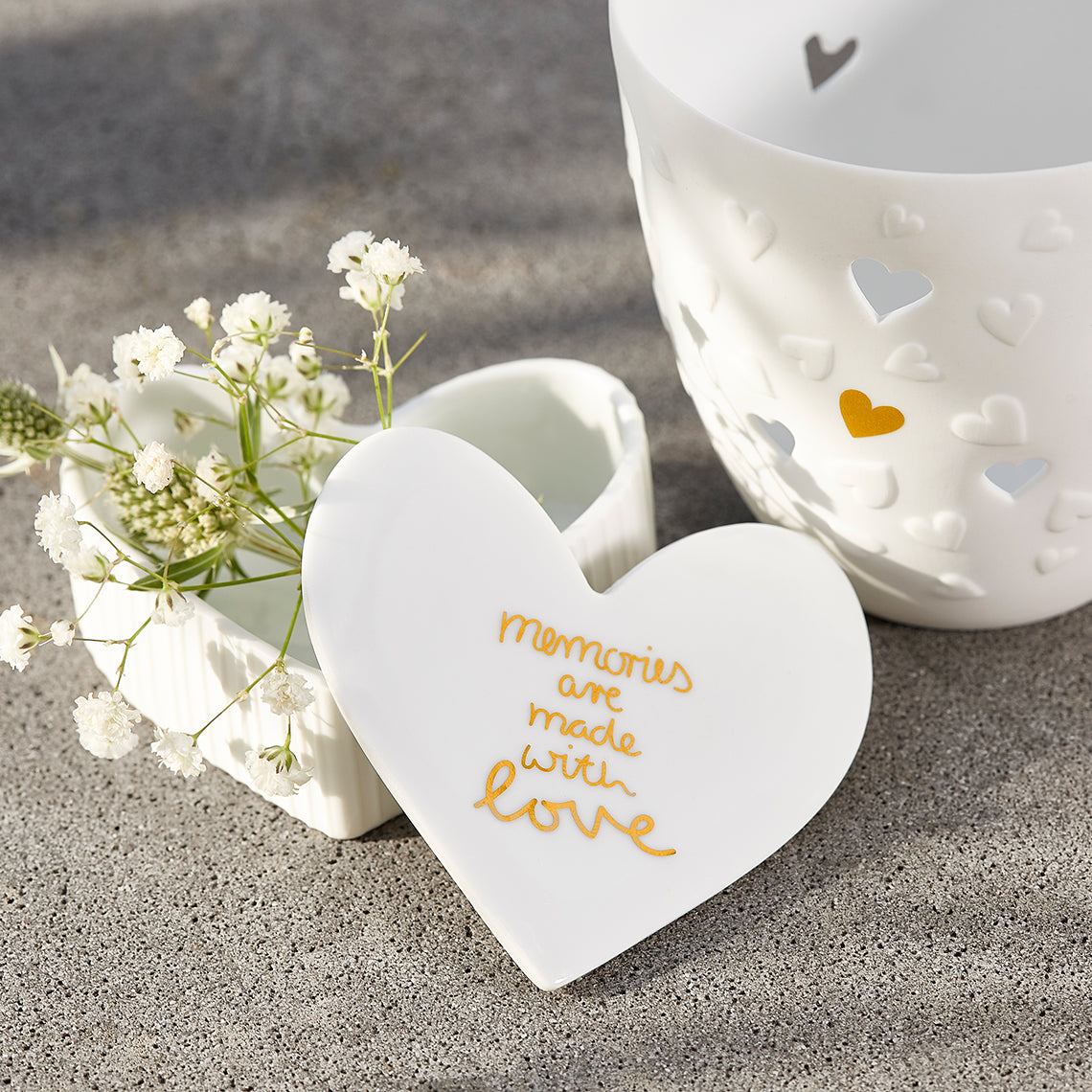 Caixa coração “Memórias feitas com Amor”