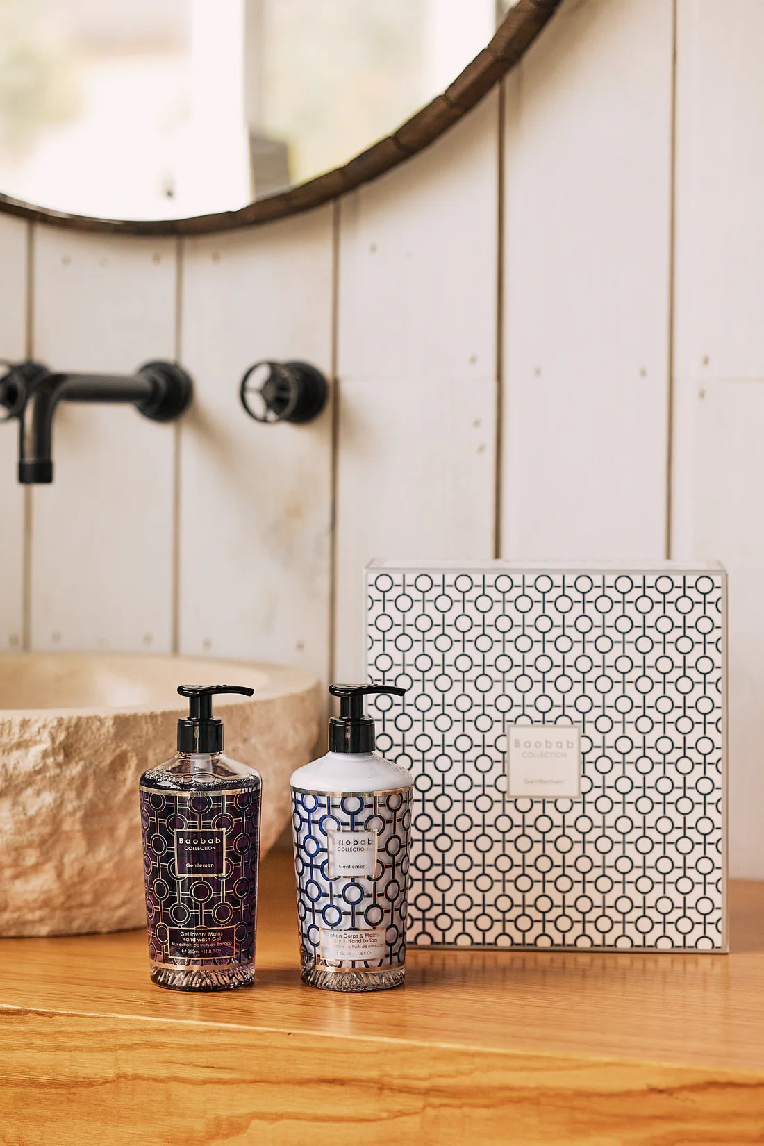 Gift Box Creme Mãos e Corpo+Gel de Mãos Gentlemen 350ml