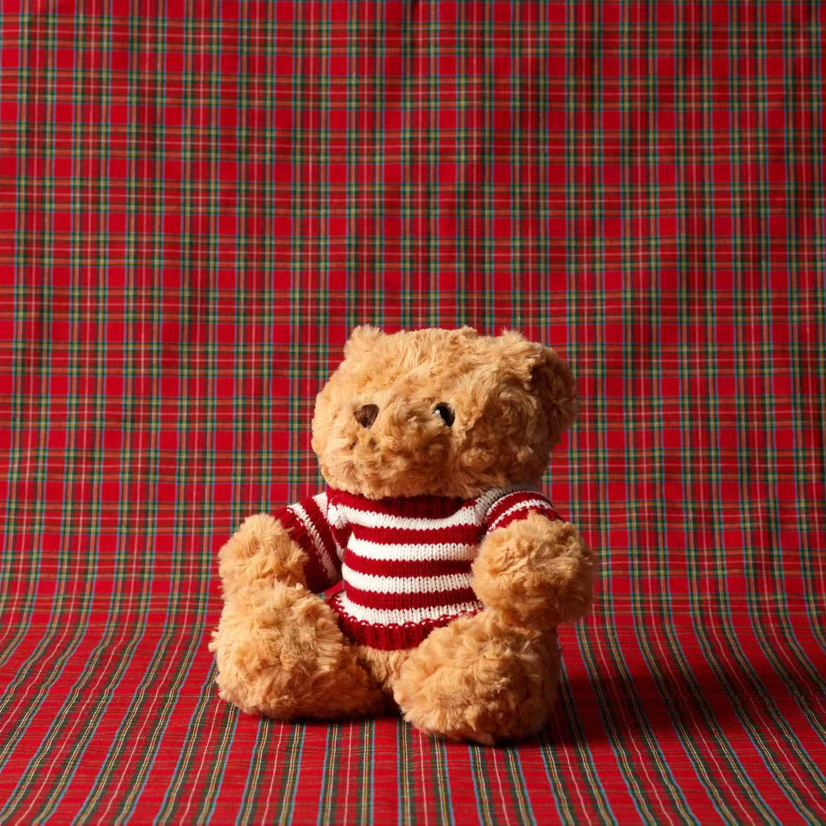 Teddy Bear Riscas Vermelhas 22cm
