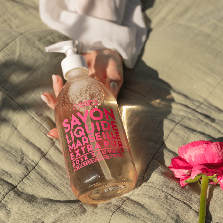 Sabão Líquido de Marseille Rosa Sauvage 495ml