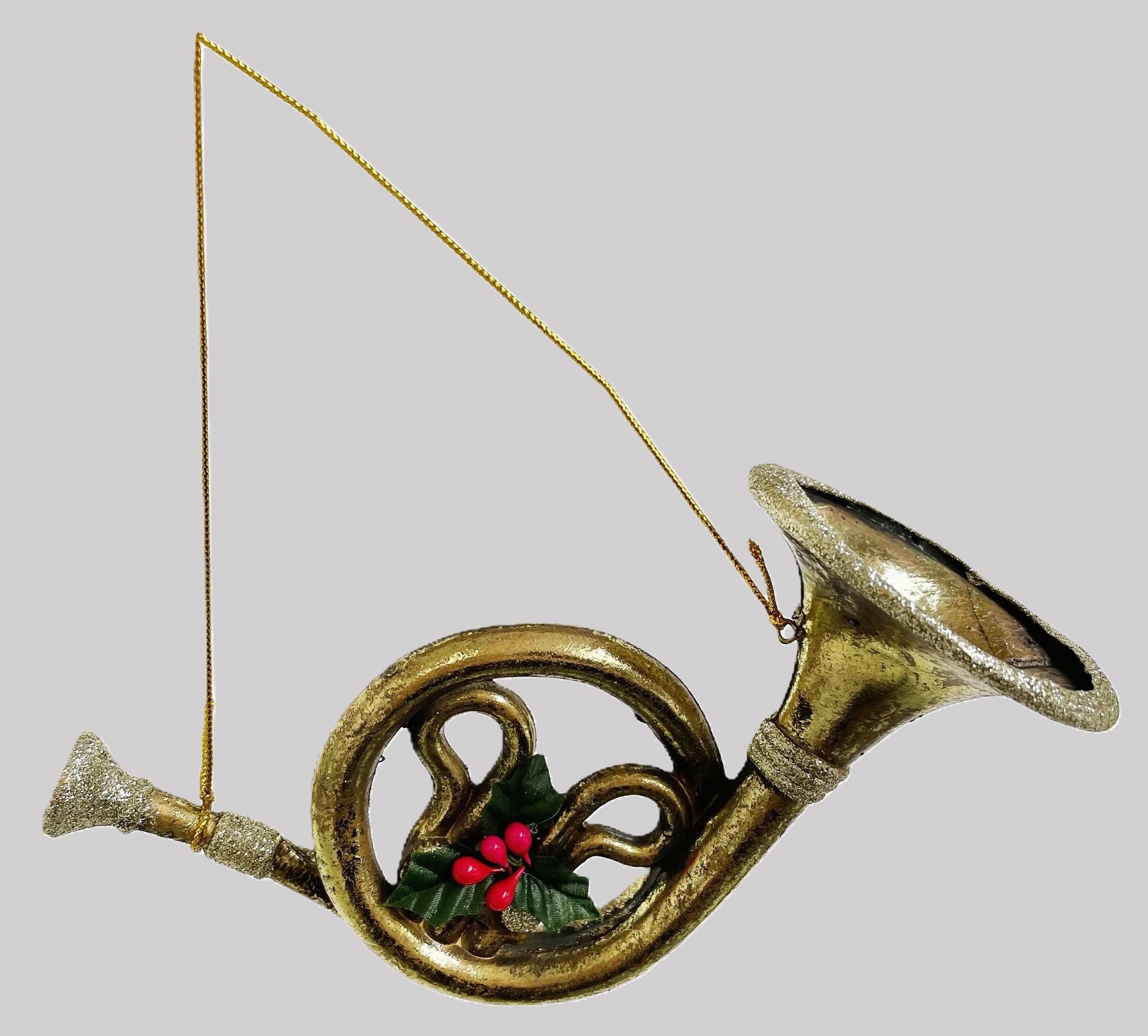 Penduro Tuba Azevinho dourado Vintage 21cm