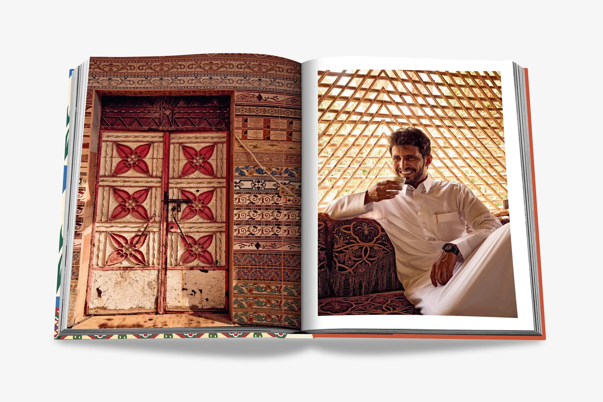 Livro Saudi Dates: A Portrait of the Sacred Fruit