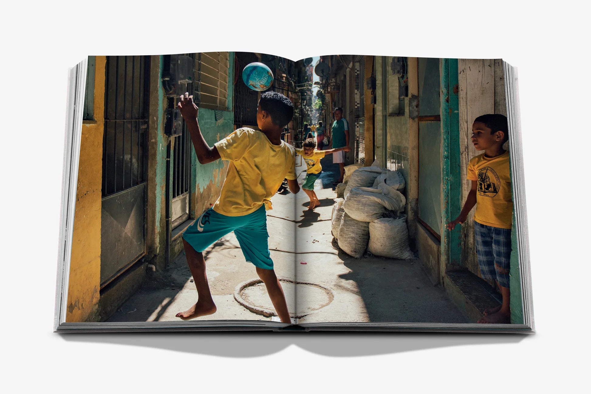 Livro Football Roots: The Spirit of the Game