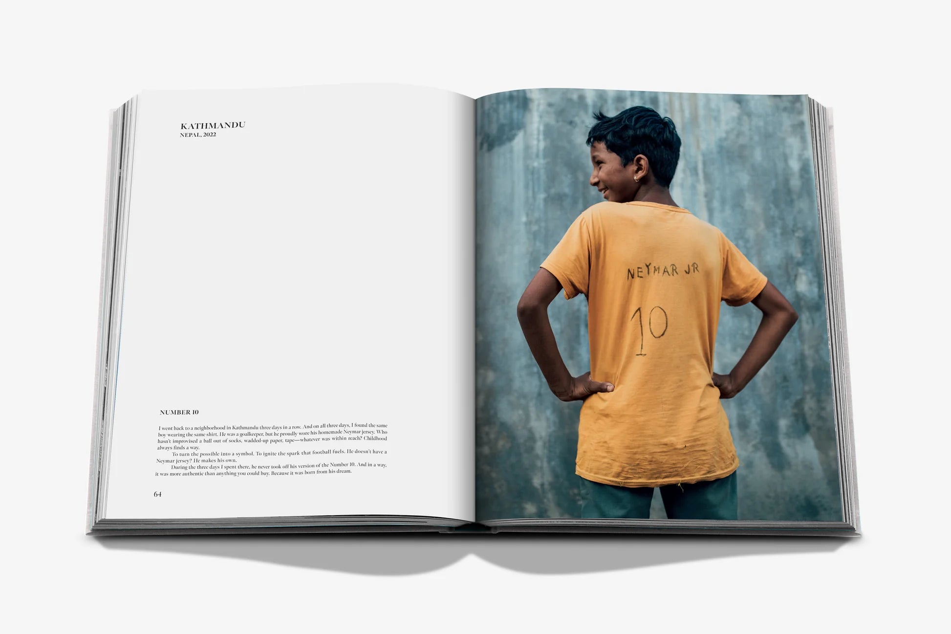 Livro Football Roots: The Spirit of the Game